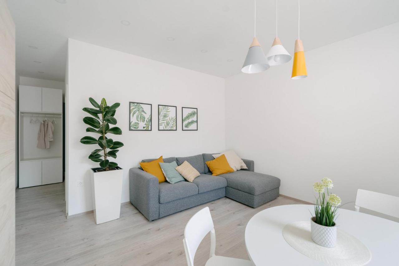 Apartment Fresh - Parking Included Izola Exterior foto